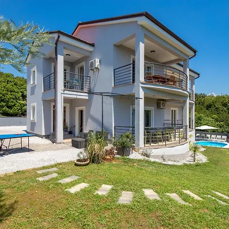 Lux 2 Apartman Fiume